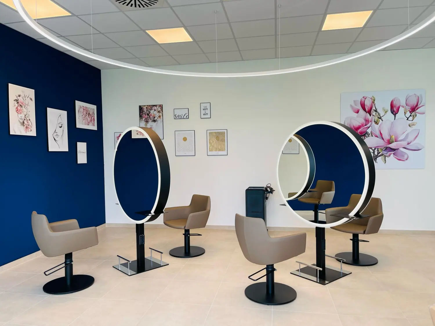 Salon Sunday Hairstudio